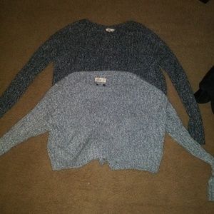 2 hollister sweaters